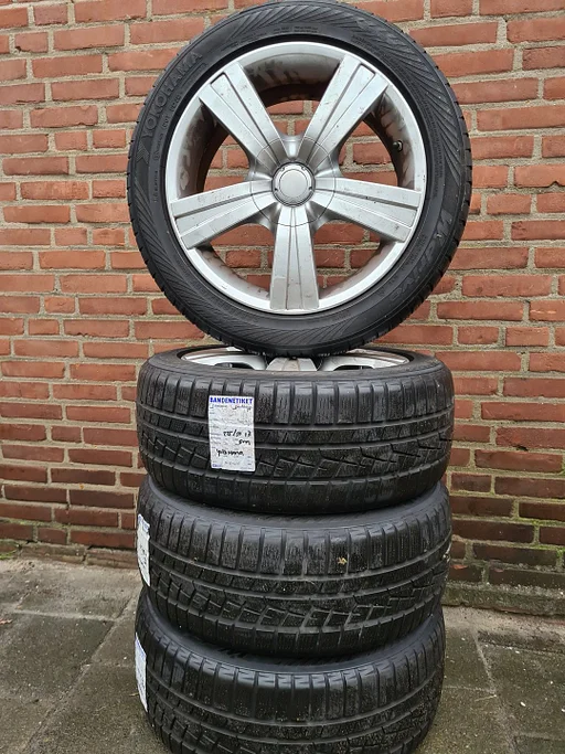 Yokohama W Drive 225/50/17 Winter