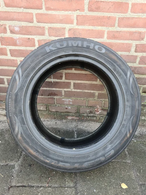Kumho Ecsta Le Sport 205/55/16 Zomer