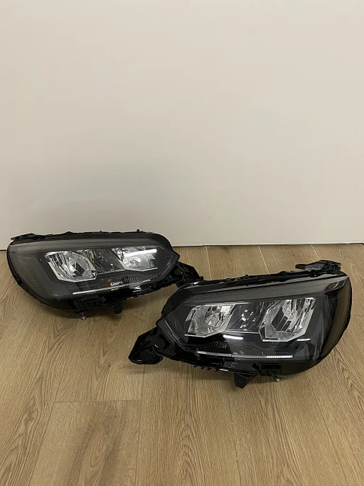 Peugeot 2008 II Full Led koplamp links/ rechts