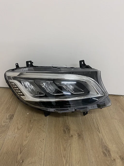 Mercedes Sprinter W910 907 Full Led koplamp rechts