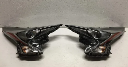 Toyota Prius koplamp links rechts