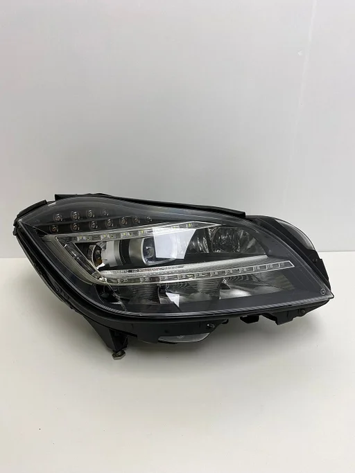 (VR) Mercedes CLS W218 Xenon ILS koplamp rechts