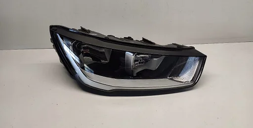 (J3) Audi A1 Facelift 8X koplamp rechts