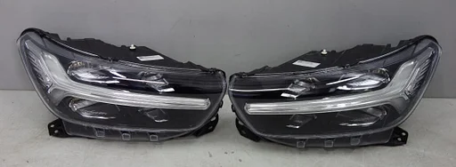 (J3) Volvo XC40 Led koplamp links rechts