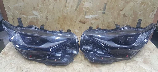 Toyota Auris 2 E18 Facelift Full Led koplamp links rechts