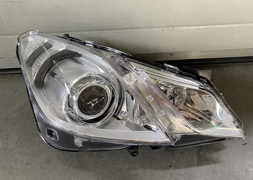 Mercedes E Klasse W207 Bi Xenon Koplamp rechts