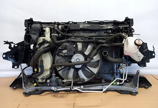 Toyota Yaris 4 / IV 1.5 Hybride Voorfront koelerpakket radiateur