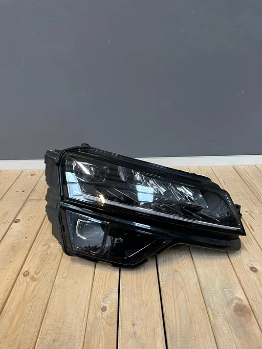 Skoda Karoq Full LED koplamp rechts