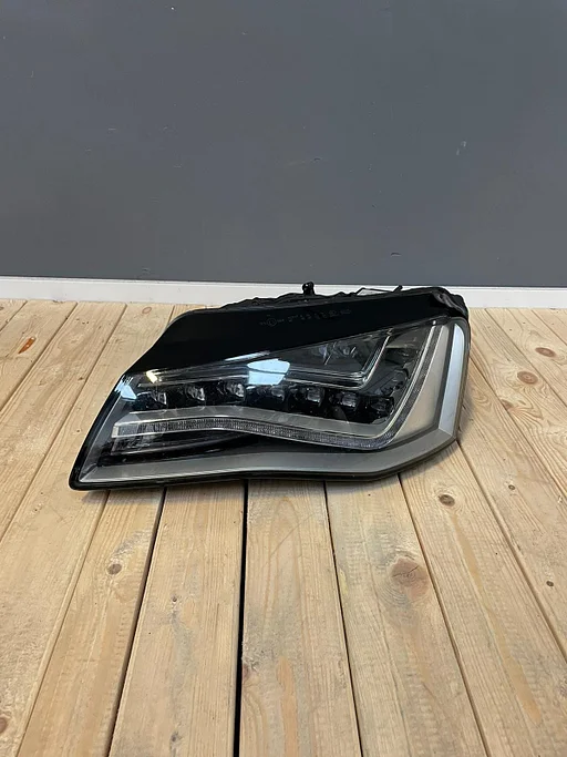 Audi A8 D4 4H Full LED koplamp links