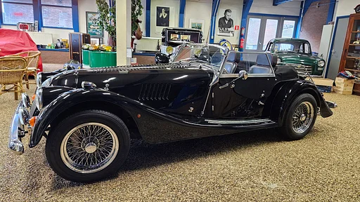 Morgan Roadster V6, 3000cc, 228hp.