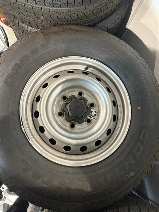 Banden en velgen set van 4   255/70/r16  ford ranger 2011-2024  €399