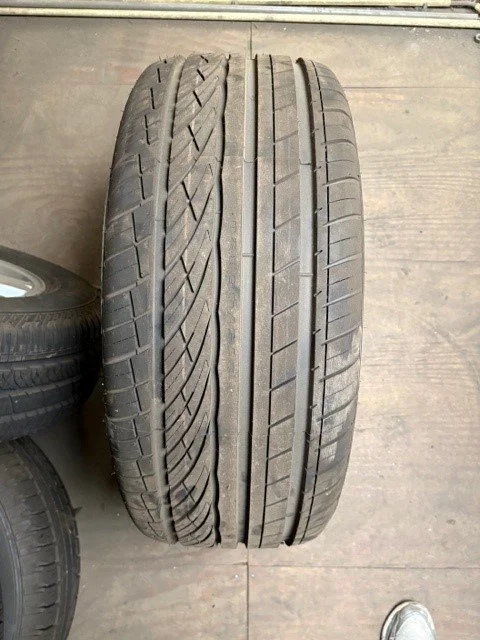 DUNLOP GRANDTREK 265/55/r19  AT 23  PER STUK € 95  PER SET VAN 4 STUKS  €340