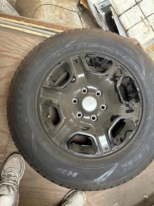 banden velgen set ford ranger 265/65r17 van 2011 tot 2024 € 490