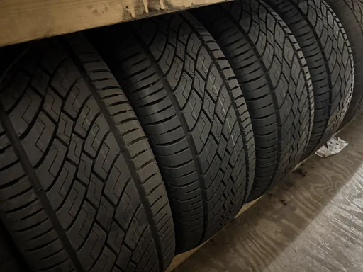275/70R16 Lexus LX Nissan Patrol Safari Toyota Land Cruiser