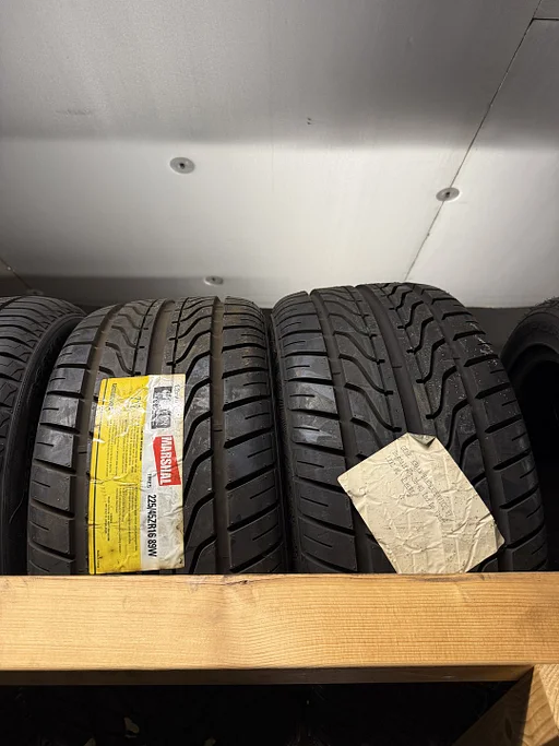 225/45ZR16 Mars 225/45 R16 225/45/16 2254516 225/45R16 ZR16