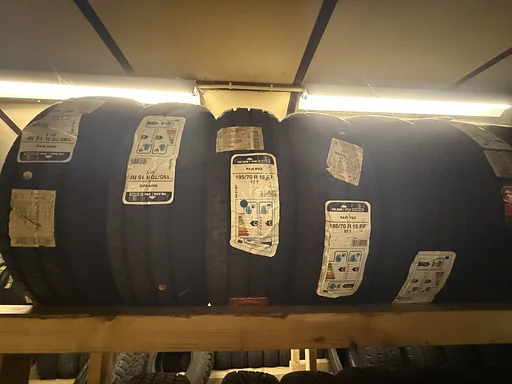 nieuw 195/70R15 97T Uniroyal RF 195/70 R15 195/70/15 1957015