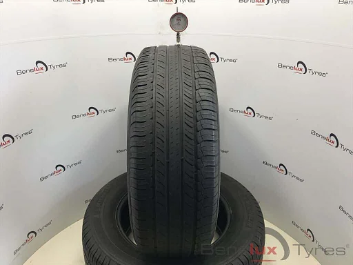 2 of 4 235/65R17 104H Michelin Latitude 235/65 R17 235/65/17