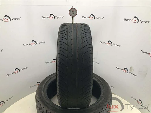 215/45R18 93Y XL Kumho Ecsta SPT 215/45 R18 215/45/18