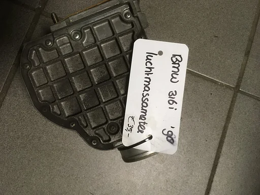 Bmw 316i 1998 Luchtmassameter