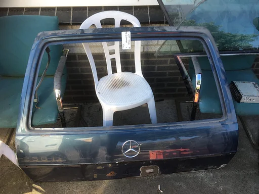 Mercedes w123 station achterklep met werk 1983