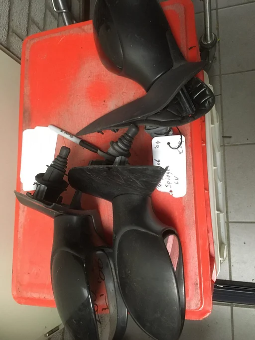 Peugeot 206 2001 spiegel links handbediend