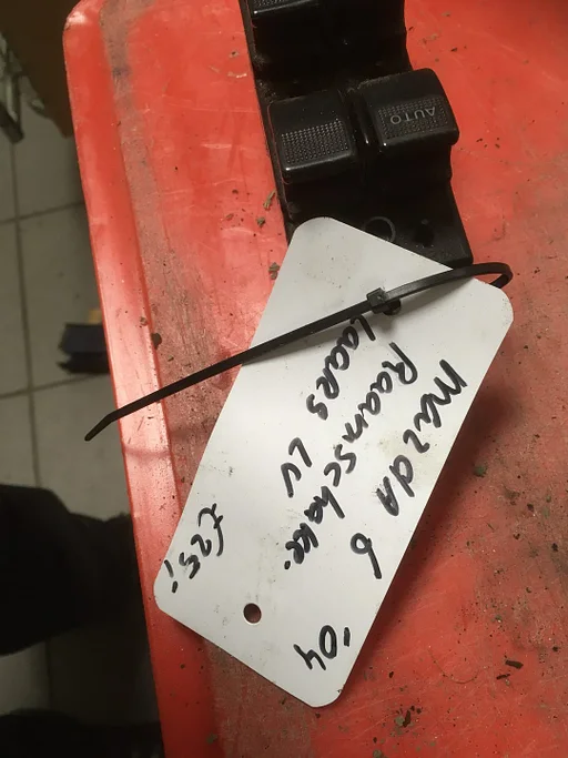 Mazda 6 2004 raambedieningsschakelaars linksvoor