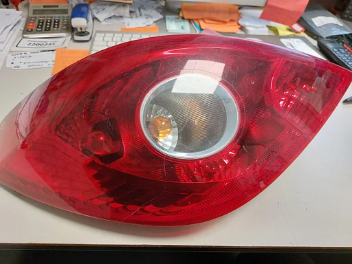 Opel Corsa D 1.3CDTI achterlicht LA+RA '09