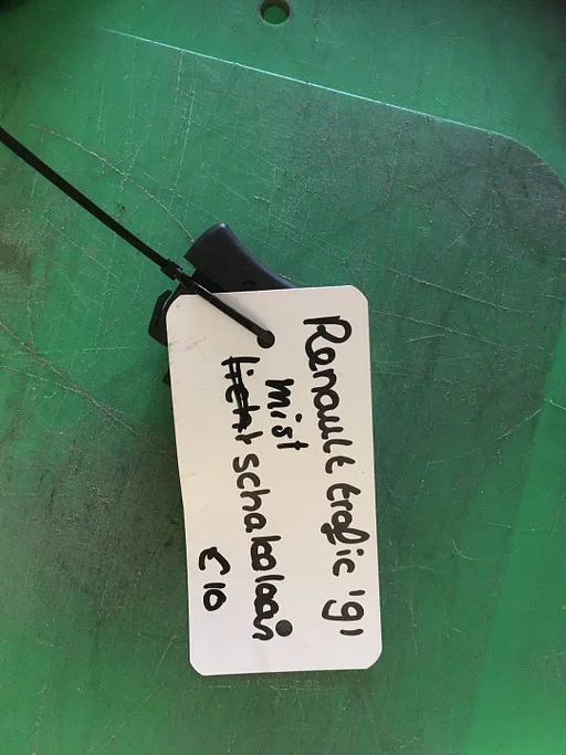 Renault traffic 1991 mistlampschakelaar