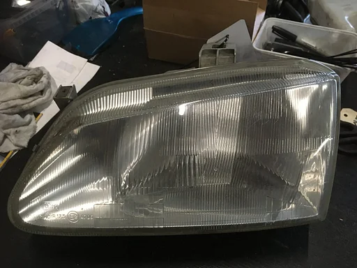 Renault megane 1997 Koplamp links