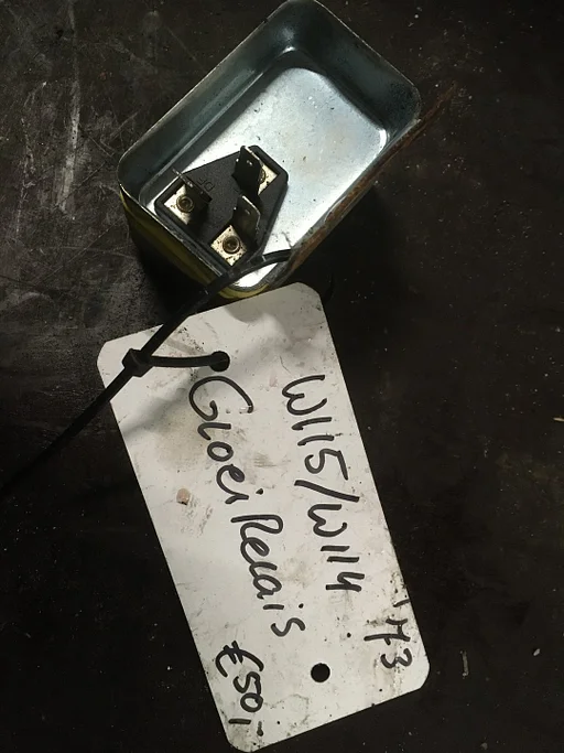 Mb w114 w115  1973 Gloei relais