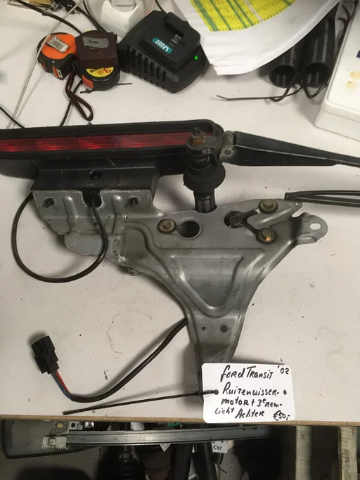 Ford Transit 2002 Ruitenwissermotor achter incl derde remlicht