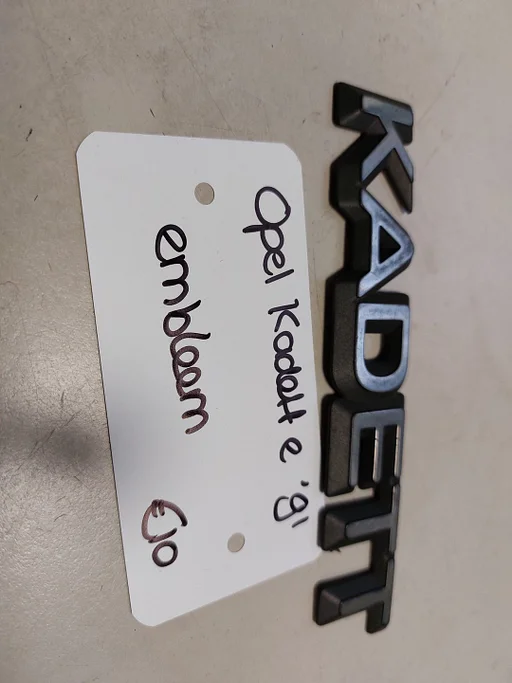 Opel Kadett E embleem '91