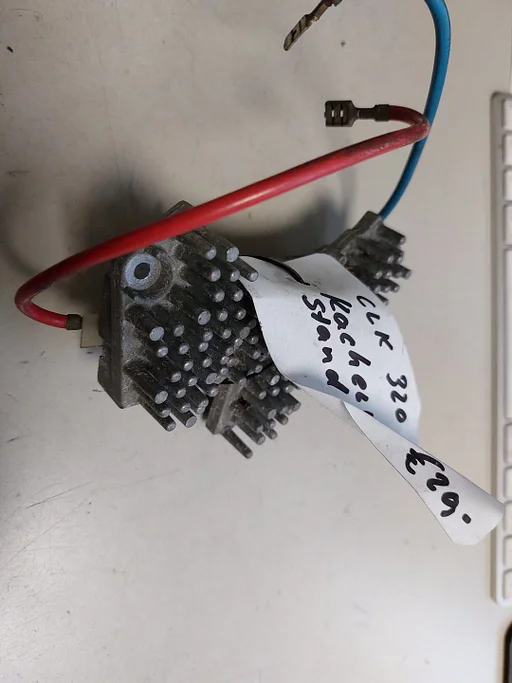 MB CLK 3.2B kachelweerstand '01