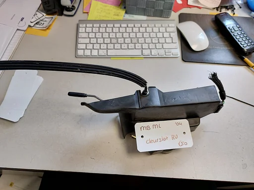 MB ML Deurslot rv '04