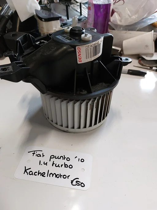 Fiat Punto 1.4turbo kachelmotor '10