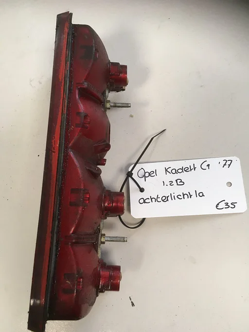 Opel Kadett C 1977 Achterlicht links