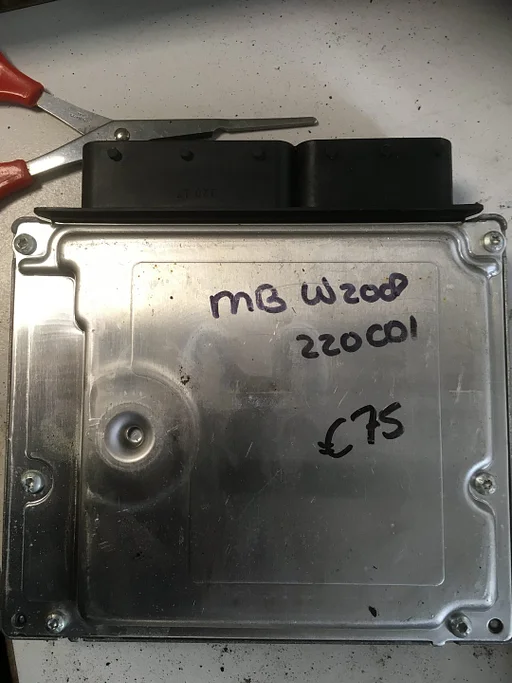 Mercedes W208 2005 220cdi ECU