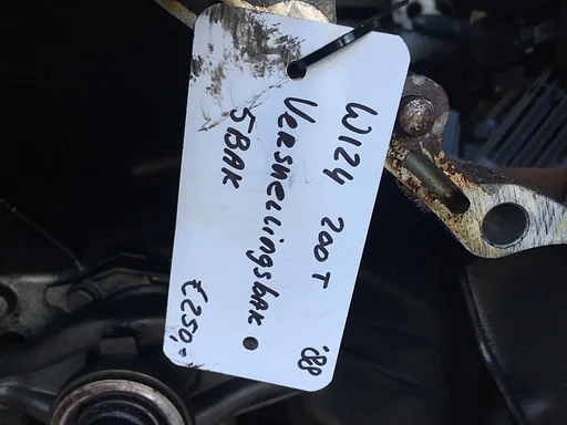 Mercedes w124  2.2  1994  Versnellingsbak 5 Bak