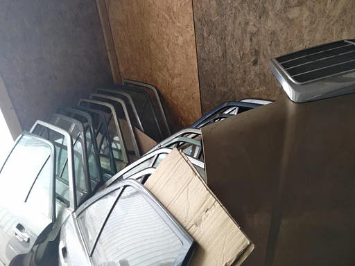 dieverse Mercedes plaat werk W124 w201