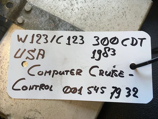 Mercedes w123 c123 coupe 300 CDT Cruise Control computer 1983