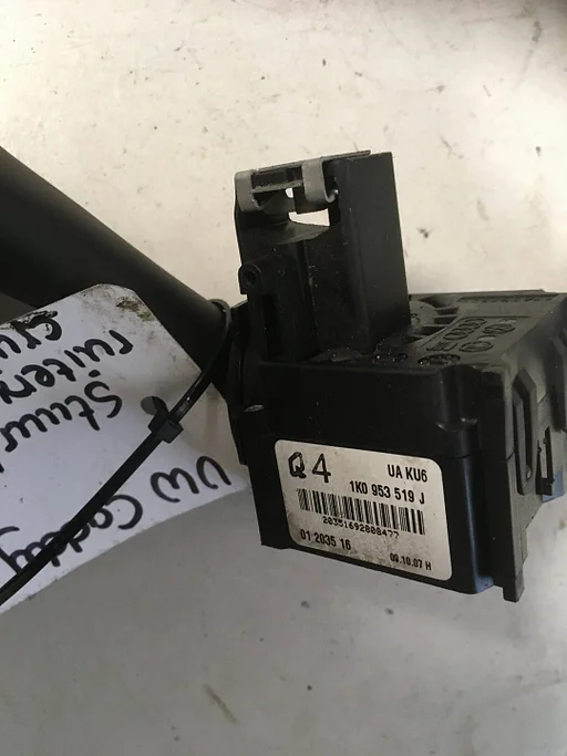 Vw Caddy 2010 Stuurkolom combischakelaar ruiteniwsser cruisecontrol