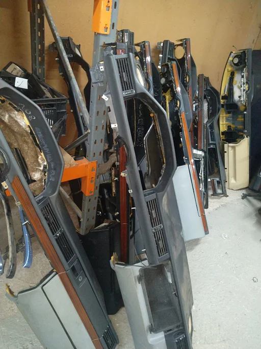 Mercedes w124  dashboard diverse kleuren en uitvoeringen