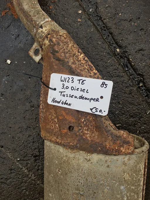 Mercedes W123 T model van 3.0 diesel 4 bak Middendemper