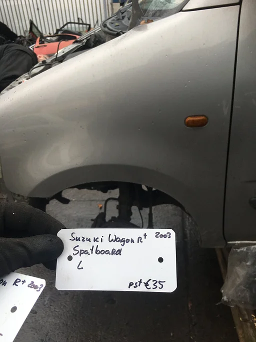 Suzuki Wagon R + 2003 Voorscherm Linksvoor