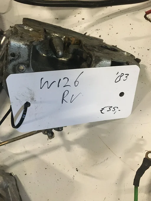 Mercedes W126 1983 Slotmechaniek Rechtsvoor
