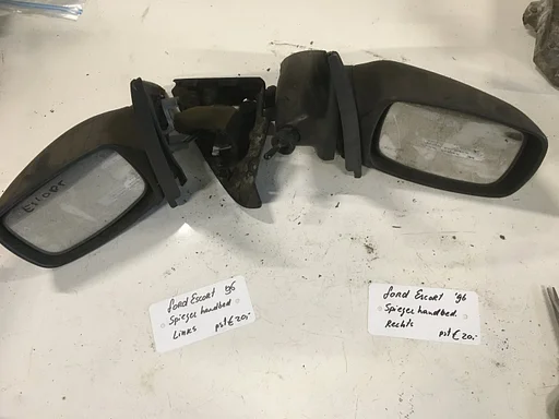 Ford Escort 1996 Buitenspiegel Handbed. Links of Rechts