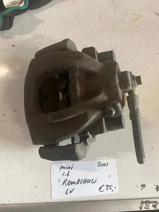 Mini 1.6 2001 Remklauw linksvoor