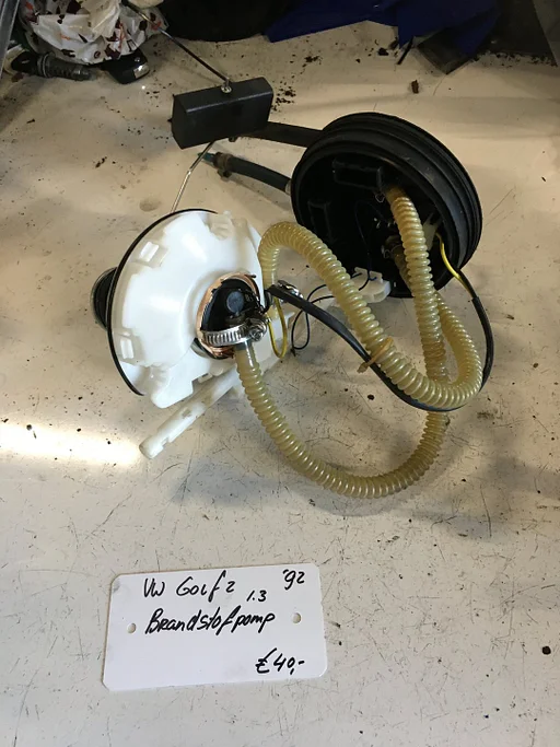 Vw Golf 2 1.3 1992  Brandstofpomp