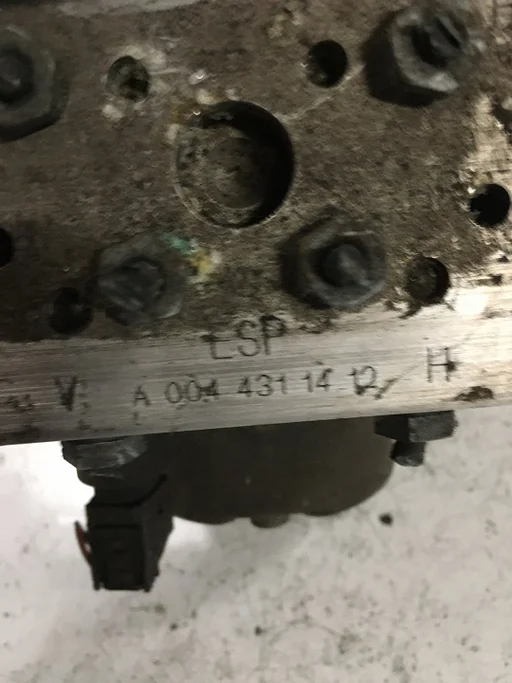 Mercedes W210 2001 240 Benzine ABS Pomp