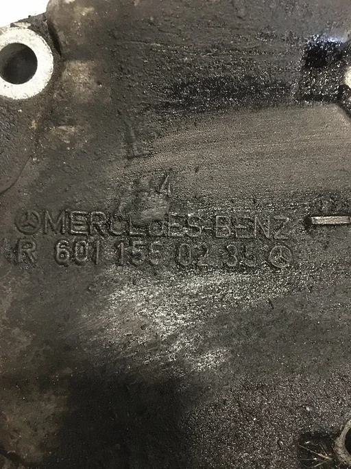 Mercedes W123 Diesel Aircopomp Steun